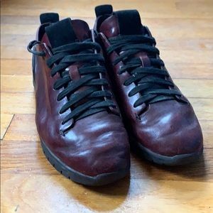 Size 43 Feit oxblood biotrainer